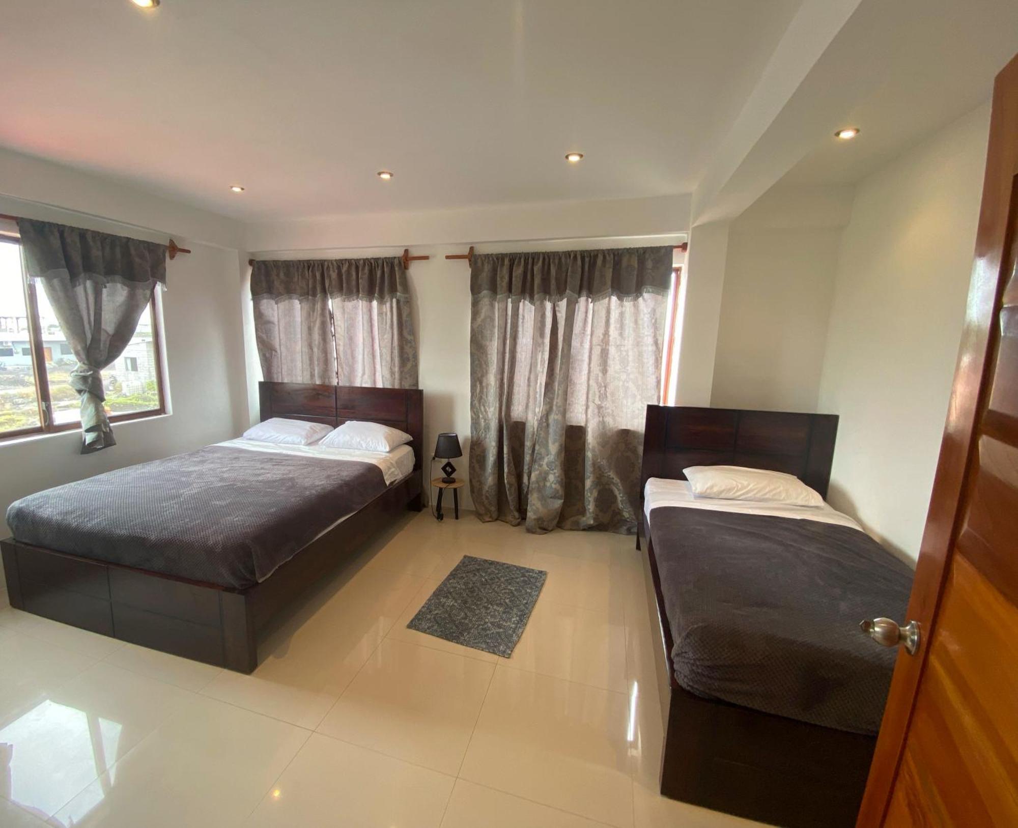 Black Pearl Puerto Villamil Ngoại thất bức ảnh